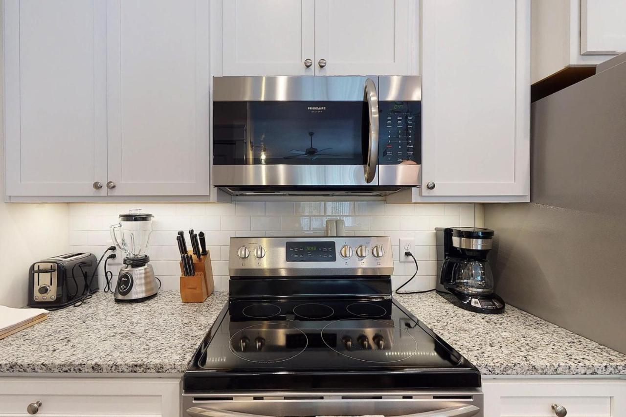 King Suite @ 400 Ocean Suites St. Simons Island Εξωτερικό φωτογραφία
